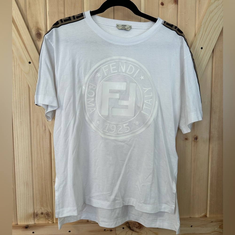 Fendi Logo T-Shirt